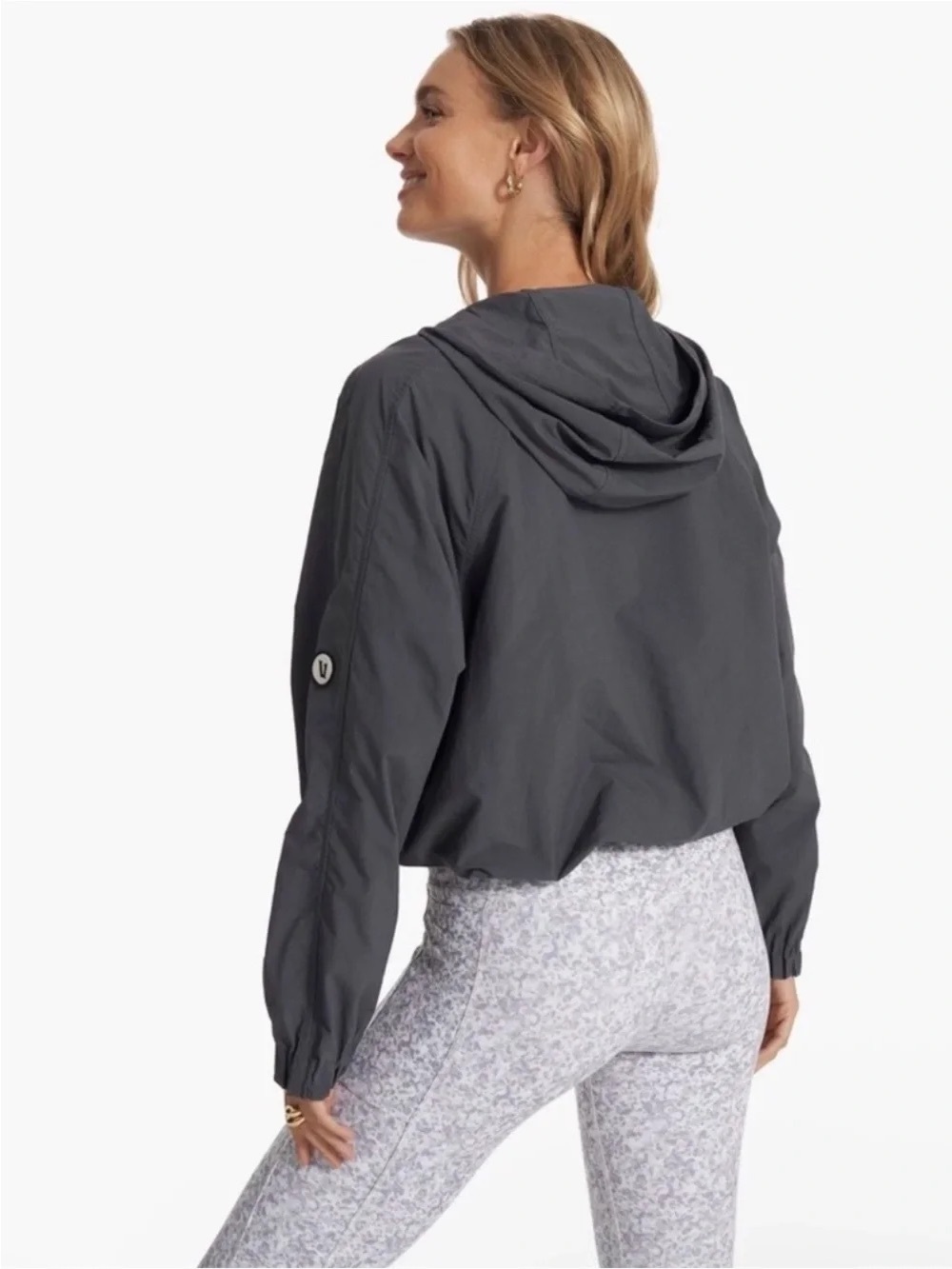 Vuori Women’s Shores Jacket Full Zip Hooded Lightweight Running in Gray XS - Picture 2 of 11